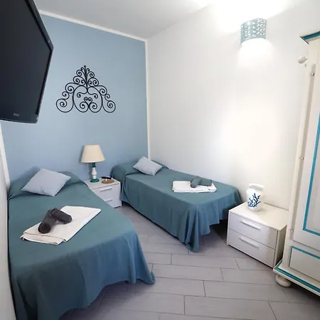 Prázdninový dům Sardinian Cottage, 150m From The Sea, Private Garden *