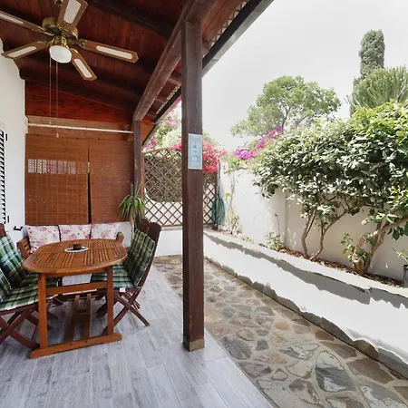 Sardinian Cottage, 150m From The Sea, Private Garden *